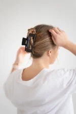 Nora plaukų segtukas - espreso gurkšnis - Image 5