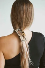 Nora plaukų segtukas - Migdolų latė - Image 3