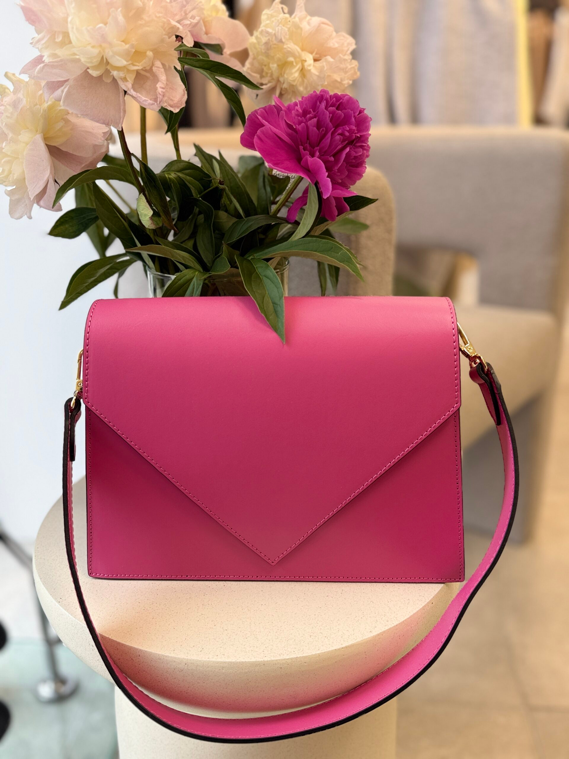 IMG_1530 Natūralios odos rankinė - Image 1