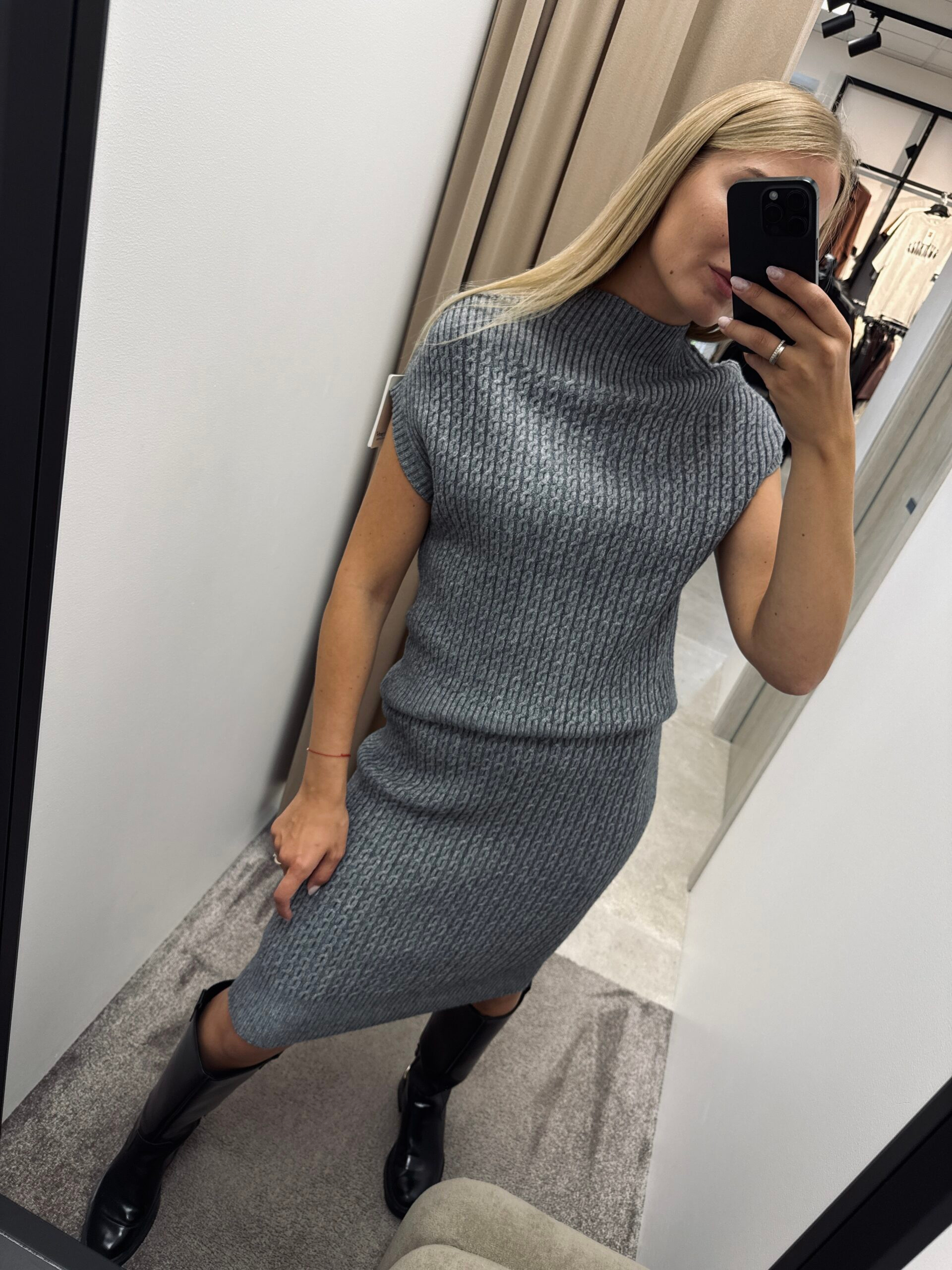 IMG_7208 Megztas kostiumėlis - Image 1