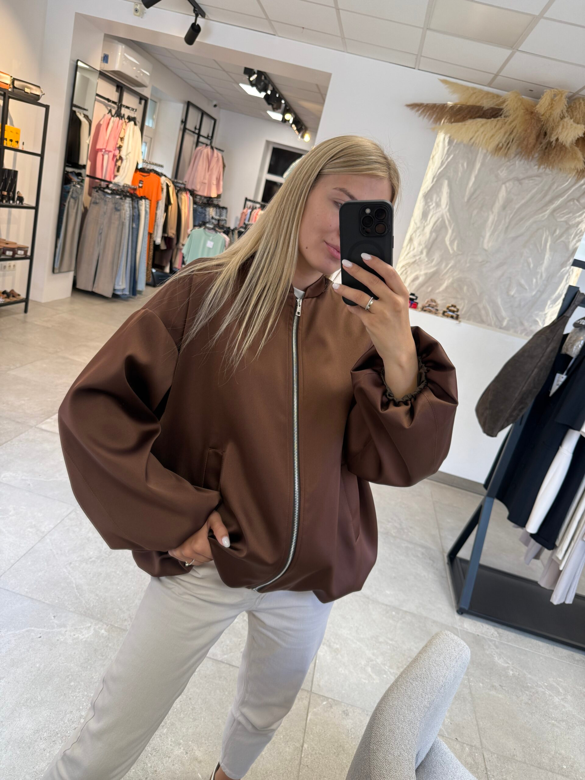 IMG_4502 imperial bomberis - Image 1