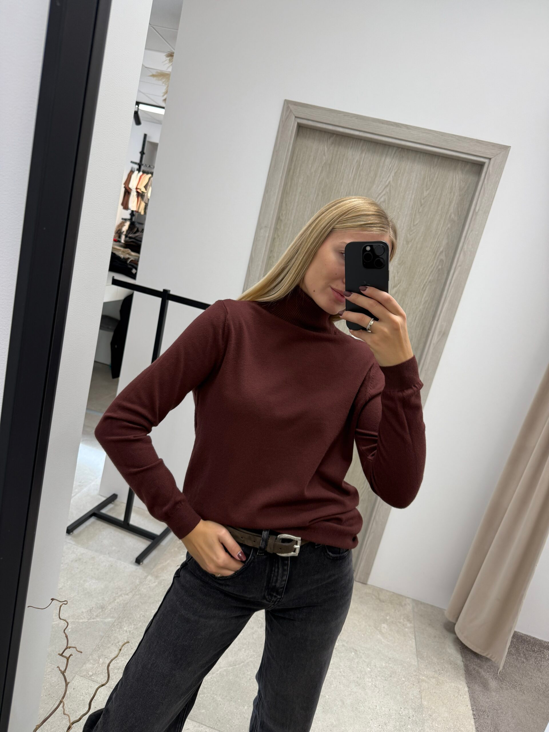 IMG_9031 Golfytė aukštu kaklu - Image 1