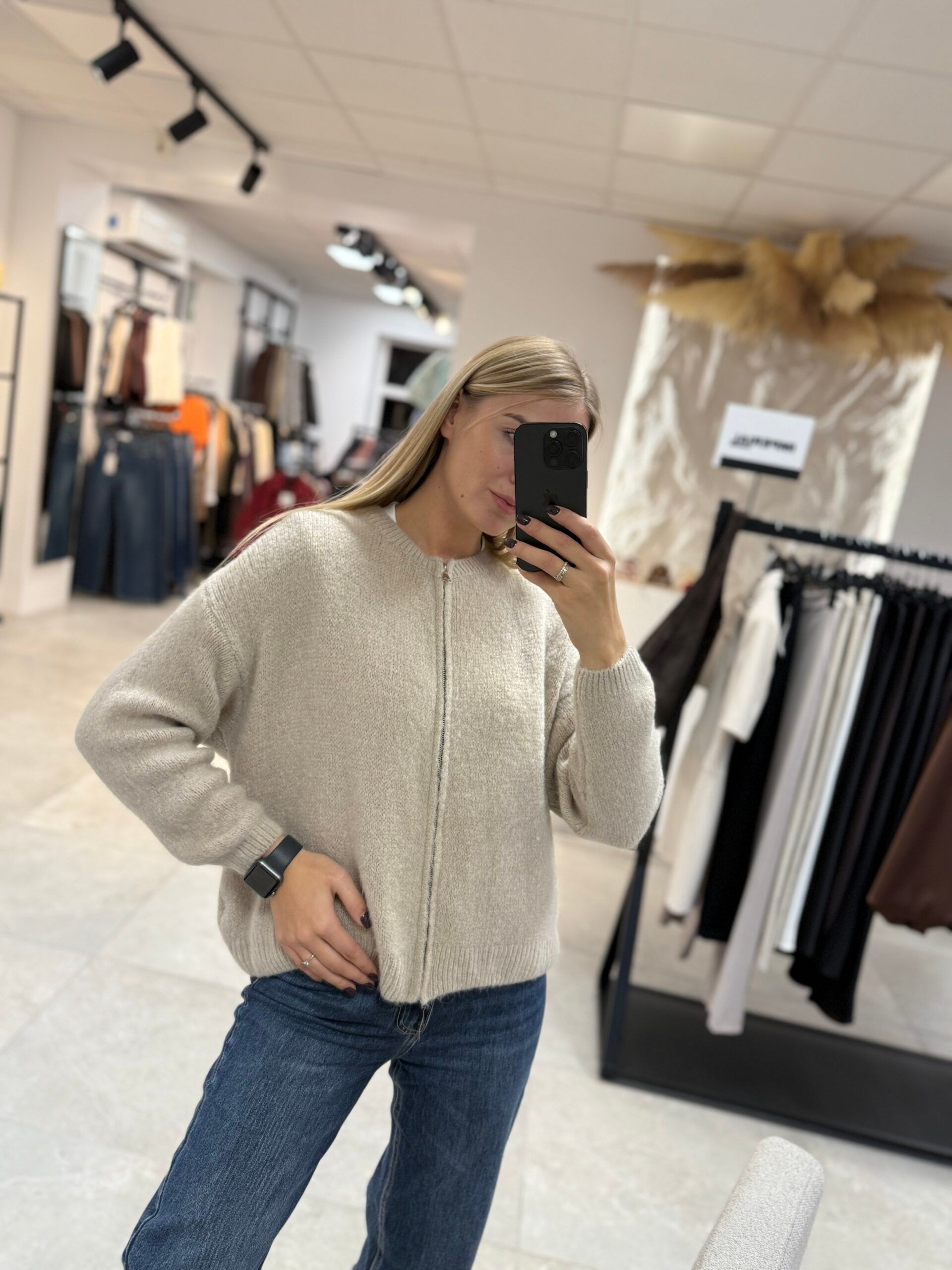 IMG_0164 Megztukas - Image 1