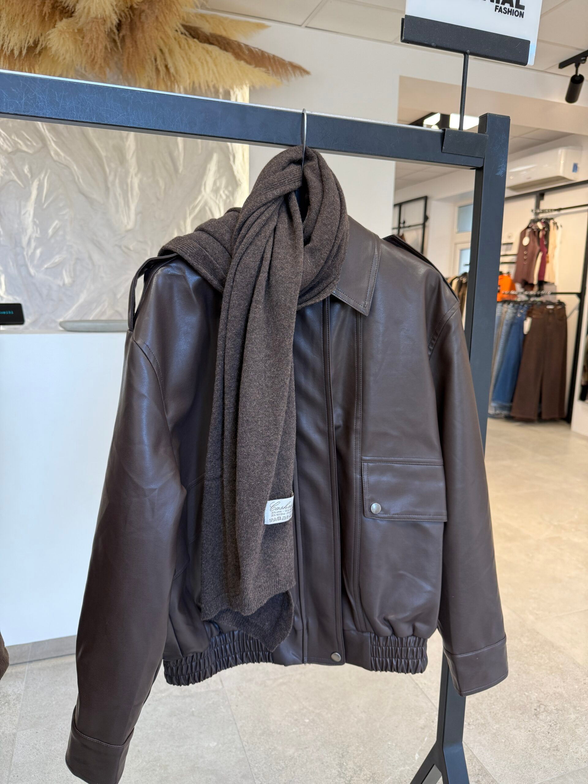 IMG_8528 Šalikas - Image 1